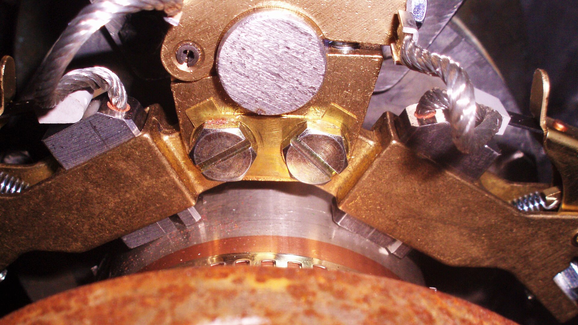 Shaft grounding system